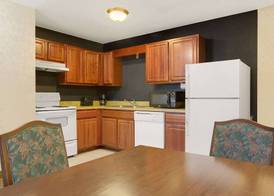 Hawthorn Extended Stay by Wyndham Cincinnati/Sharonville 5