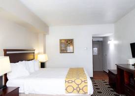 Baymont by Wyndham Delavan Near Lake Geneva 5