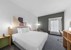 Spark by Hilton Cincinnati Airport South 4