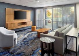 Fairfield Inn & Suites by Marriott Frederick 2