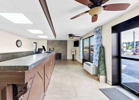 Clarion Inn & Suites near the Leconte Center Pigeon Forge 4