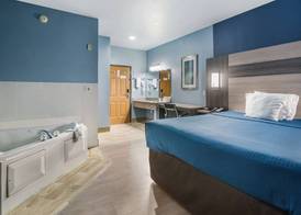 Rodeway Inn Carrollton I-35E 5