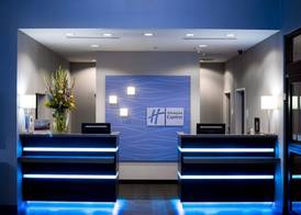 Holiday Inn Express & Suites OKLAHOMA CITY DWTN - BRICKTOWN by IHG 4
