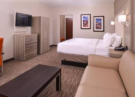 Holiday Inn Express & Suites WILLIAMS by IHG 5