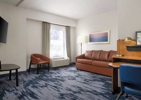 Fairfield Inn & Suites by Marriott Newark Liberty International Airport 4