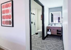 Baymont by Wyndham Auburn Hills South 4