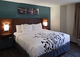 Sleep Inn & Suites California MD 4