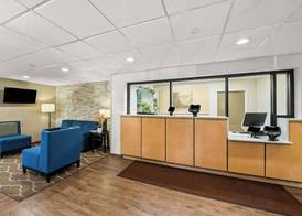 Comfort Inn & Suites Durham near Duke University 4