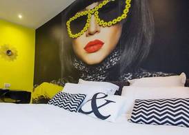 Glam's Hotel 5