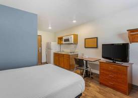 Extended Stay America Select Suites - Akron - South 4