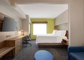 Holiday Inn Express & Suites PEMBROKE PINES-SHERIDAN ST by IHG 4