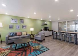 WoodSpring Suites Chandler Airport 2