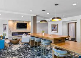 La Quinta Inn & Suites by Wyndham Santa Cruz 4