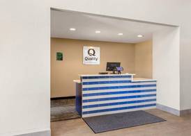 Quality Inn Chesterton near Indiana Dunes National Park I-94 5
