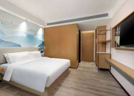 Ramada Encore By Wyndham Wuhan Station 4