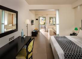 Angela Suites Boutique Hotel 5