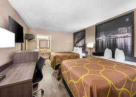 Super 8 by Wyndham Metairie 4