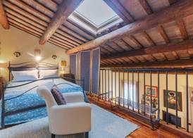 GuestHost - Ariostea University Duplex Apartment 4