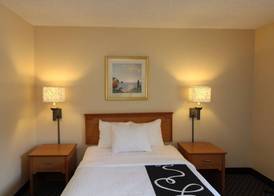 La Quinta by Wyndham Tampa Fairgrounds - Casino 5