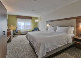Holiday Inn Express & Suites ALBUQUERQUE HISTORIC OLD TOWN by IHG 2