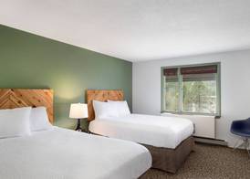 The Lodge at Mount Snow 5