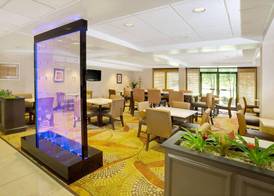 Wingate by Wyndham Raleigh Durham / Airport 3