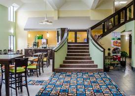Quality Inn & Suites Medina - Akron West 4