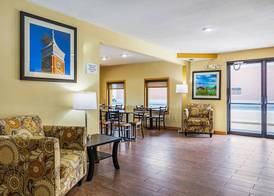 Quality Inn & Suites Greensburg I-74 4