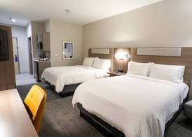 Holiday Inn Express & Suites DALLAS SOUTHWEST-CEDAR HILL by IHG 5