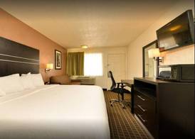 Quality Inn Gonzales 4