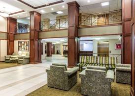La Quinta by Wyndham Milwaukee Bayshore Area 2