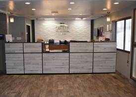 Country Inn & Suites by Radisson, Muskegon, MI 4