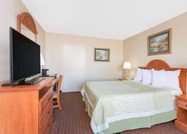 Days Inn by Wyndham Princeton 5