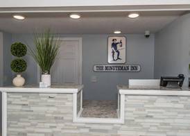 Howard Johnson by Wyndham Acton 2