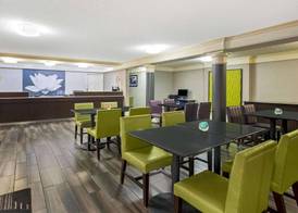 La Quinta Inn by Wyndham Fresno Yosemite 2