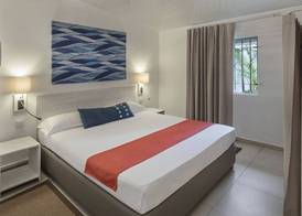 Astroea Beach Hotel 3