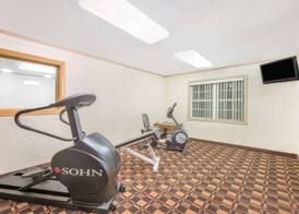 Spark by Hilton Maumee Toledo 2