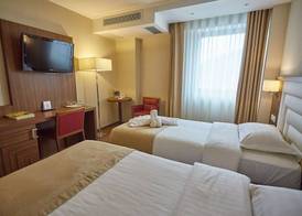 Central Plaza Hotel 4