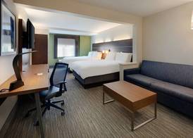 Holiday Inn Express & Suites BRADLEY AIRPORT by IHG 4