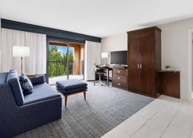 Courtyard by Marriott Manchester-Boston Regional Airport 4