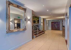 Manchester Airport Stanley Hotel by Belvilla 5