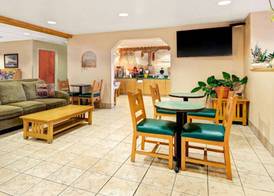 Microtel Inn & Suites by Wyndham Albuquerque West 3
