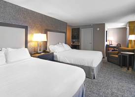 Holiday Inn Express & Suites CALGARY by IHG 4
