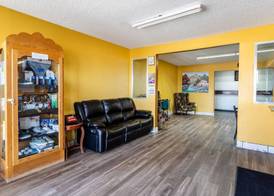 Econo Lodge Gallup West 3