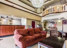 Comfort Suites Bakersfield 4