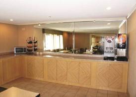 LA QUINTA INN KANSAS CITY NORTH 2