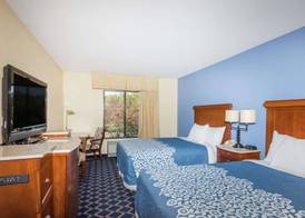 Aderi Hotel Niantic 5