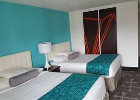 Howard Johnson by Wyndham Hershey 4