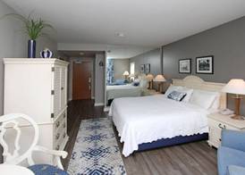 Bay Pointe Inn 2