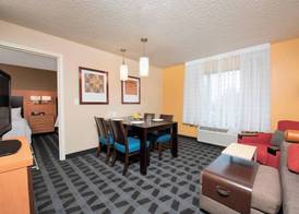TownePlace Suites by Marriott Kalamazoo 4